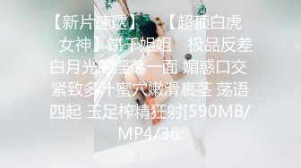 性感合集寫真 黑與白的獨特服飾 兩位性感佳麗姿態婀娜嫵媚嬌艷動人