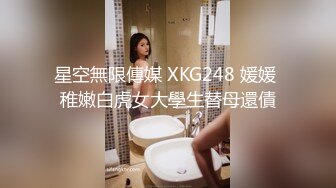 后入大奶粉嫩性感女友，迷人乳摇