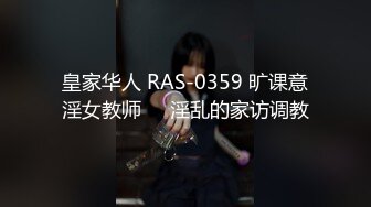  清纯良家少妇露脸被小哥调教的乖巧听话，交大鸡巴无毛骚穴让小哥各种抽插浪叫呻吟