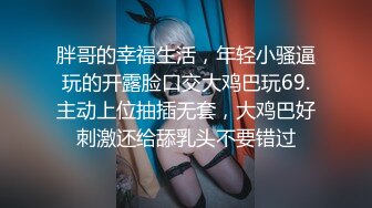 厕拍黑裙高跟长发妹爱劳动讲卫生