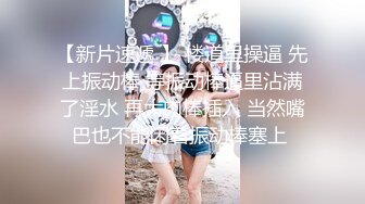 【最强母子❤️乱伦】披风少年爱老妈✿ 强上裹浴巾拖地的老母做爱 老妈那好痒啊~好爽高潮又来了✿劲射精液溢出